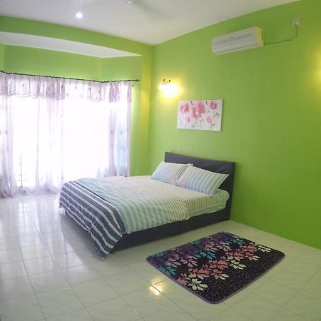 Umaira Homestay Chemor Exterior foto
