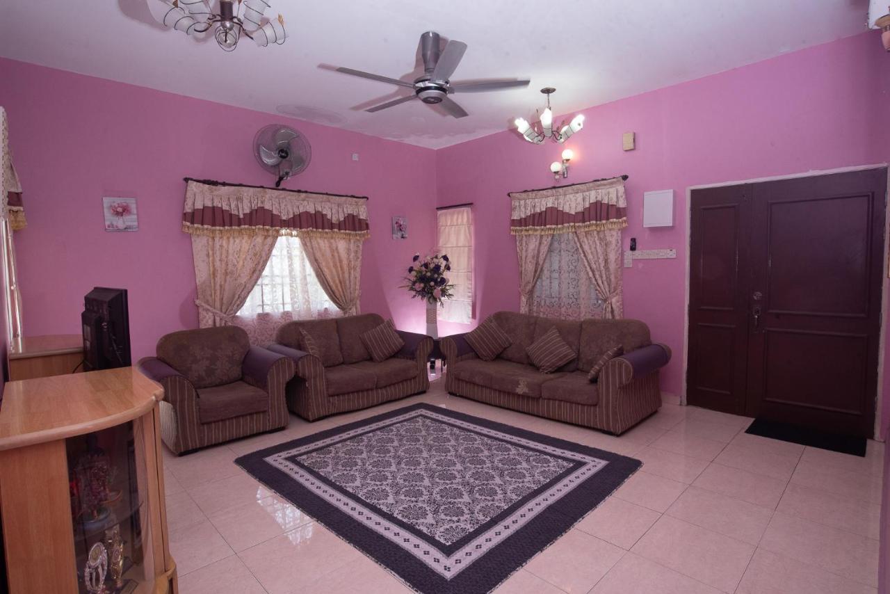 Umaira Homestay Chemor Exterior foto