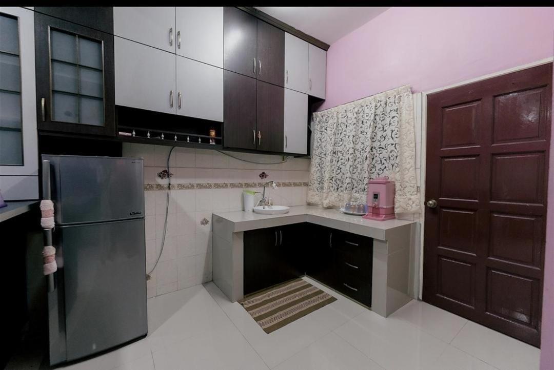 Umaira Homestay Chemor Exterior foto